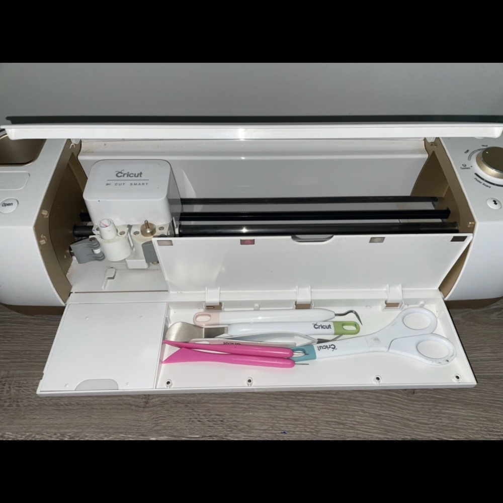 Cricut Explore Air - Used/Like new